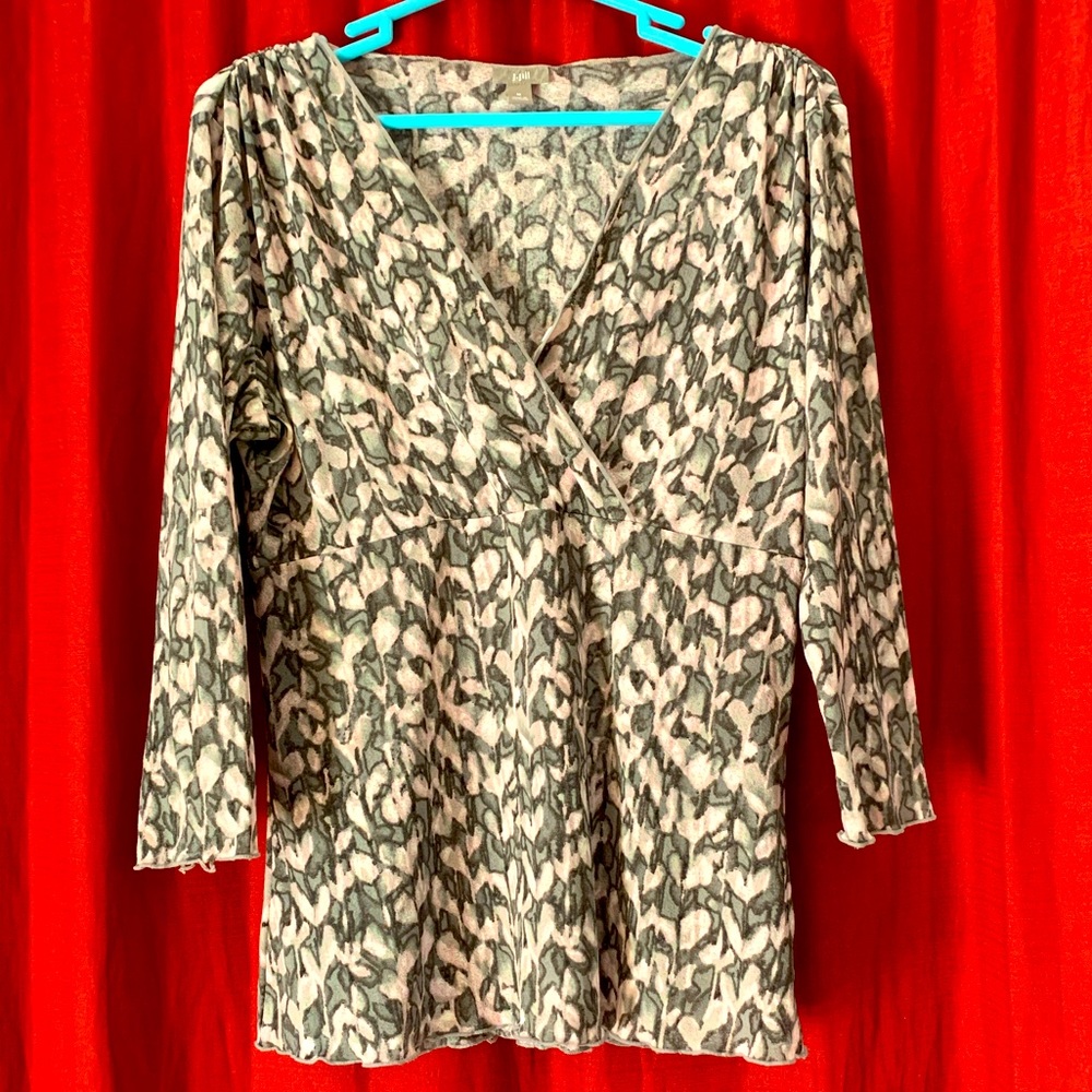 J.Jill Mesh Surplice Pink & Gray Marble Print Top || Size M